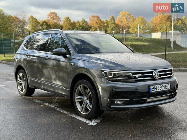 Серый Фольксваген Тигуан, объемом двигателя 2 л и пробегом 295 тыс. км за 25900 $, фото 2 на Automoto.ua