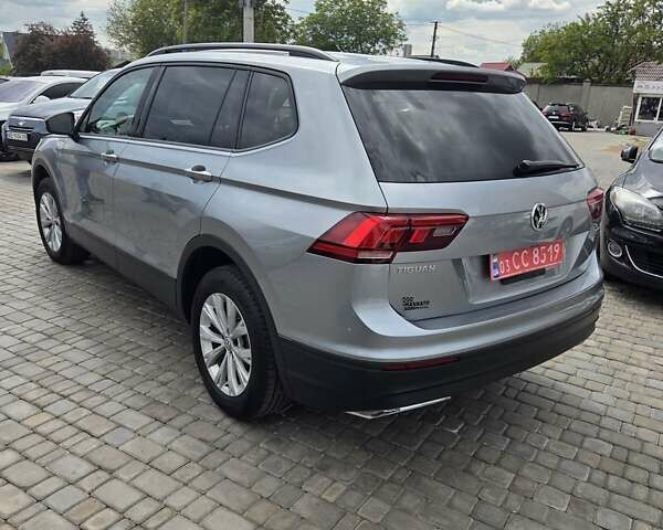 Сірий Фольксваген Тігуан, об'ємом двигуна 1.98 л та пробігом 68 тис. км за 19000 $, фото 3 на Automoto.ua