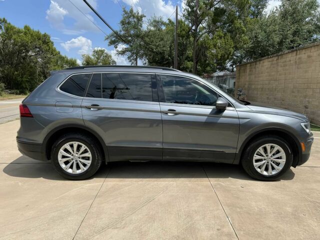 Серый Фольксваген Тигуан, объемом двигателя 2 л и пробегом 38 тыс. км за 10400 $, фото 7 на Automoto.ua