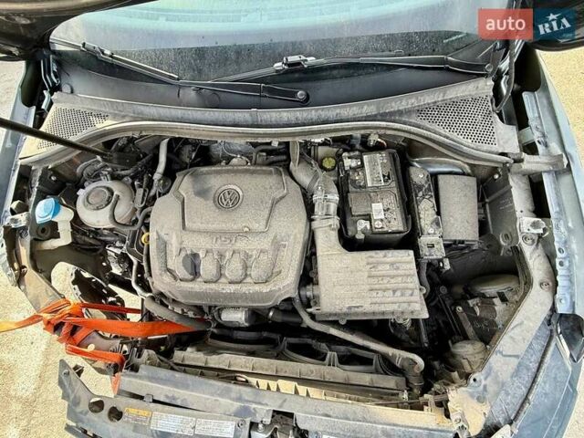 Серый Фольксваген Тигуан, объемом двигателя 2 л и пробегом 91 тыс. км за 11300 $, фото 19 на Automoto.ua