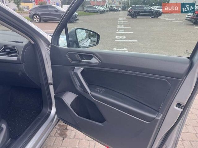 Сірий Фольксваген Тігуан, об'ємом двигуна 1.98 л та пробігом 171 тис. км за 20500 $, фото 30 на Automoto.ua