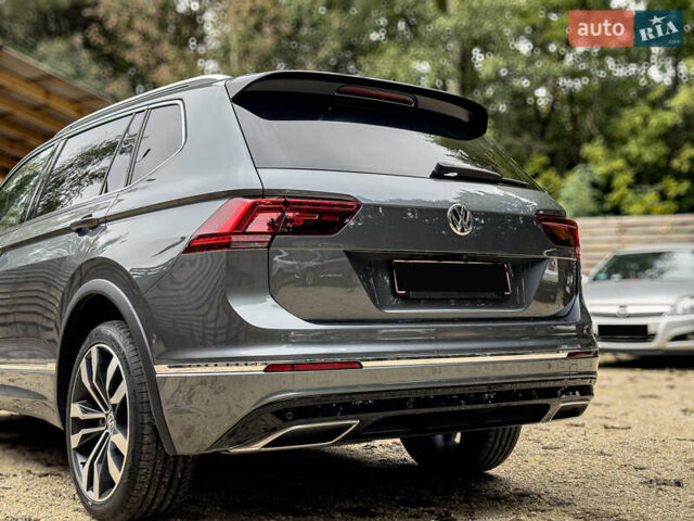 Сірий Фольксваген Тігуан, об'ємом двигуна 1.98 л та пробігом 230 тис. км за 27700 $, фото 33 на Automoto.ua