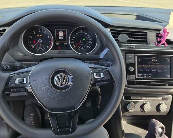 Серый Фольксваген Тигуан, объемом двигателя 1.98 л и пробегом 92 тыс. км за 17500 $, фото 13 на Automoto.ua