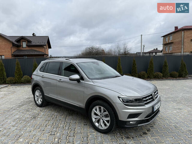 Серый Фольксваген Тигуан, объемом двигателя 2 л и пробегом 87 тыс. км за 23900 $, фото 22 на Automoto.ua