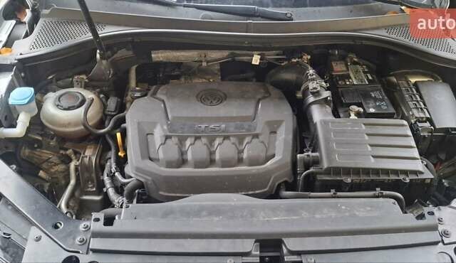 Сірий Фольксваген Тігуан, об'ємом двигуна 2 л та пробігом 84 тис. км за 18500 $, фото 27 на Automoto.ua