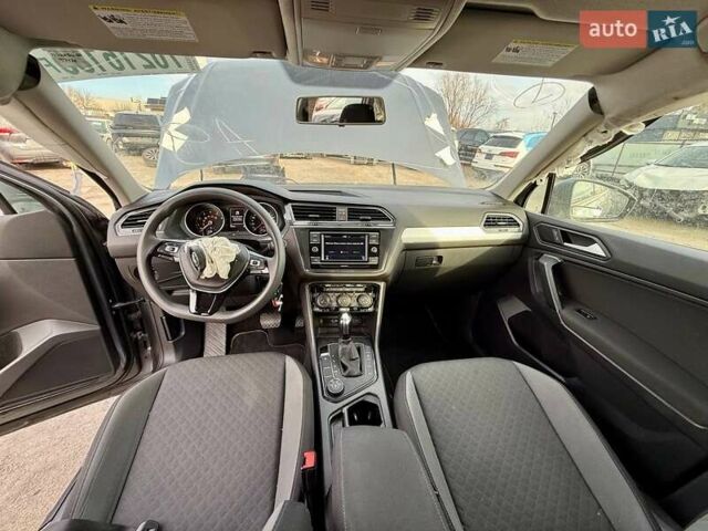 Серый Фольксваген Тигуан, объемом двигателя 2 л и пробегом 91 тыс. км за 11300 $, фото 29 на Automoto.ua
