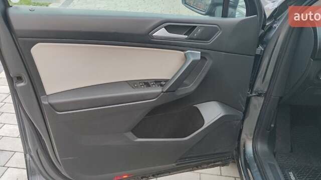 Сірий Фольксваген Тігуан, об'ємом двигуна 1.98 л та пробігом 179 тис. км за 17300 $, фото 18 на Automoto.ua