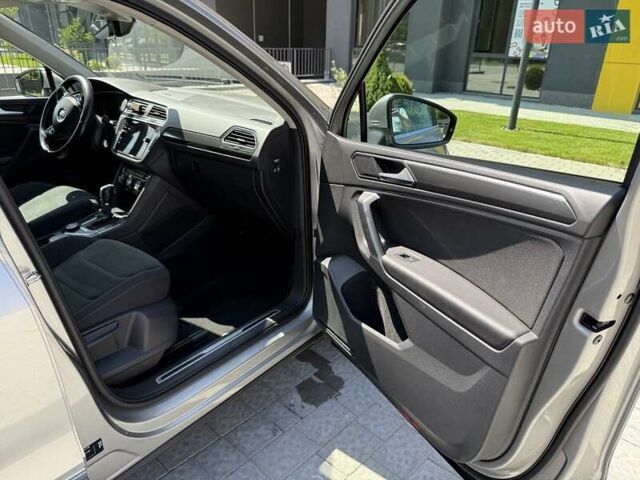 Серый Фольксваген Тигуан, объемом двигателя 1.98 л и пробегом 83 тыс. км за 25800 $, фото 10 на Automoto.ua