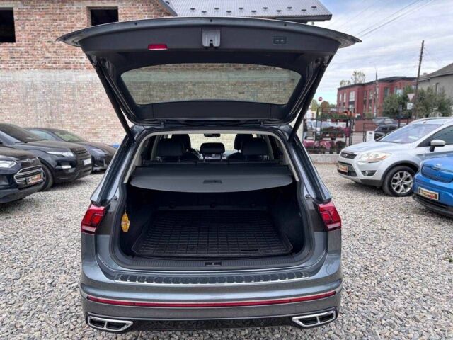 Серый Фольксваген Тигуан, объемом двигателя 2 л и пробегом 100 тыс. км за 24999 $, фото 23 на Automoto.ua