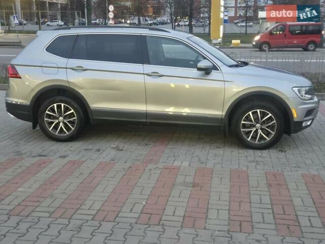 Серый Фольксваген Тигуан, объемом двигателя 1.98 л и пробегом 73 тыс. км за 21000 $, фото 18 на Automoto.ua