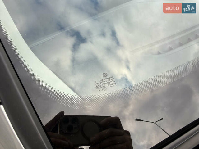 Серый Фольксваген Тигуан, объемом двигателя 2 л и пробегом 87 тыс. км за 23900 $, фото 29 на Automoto.ua