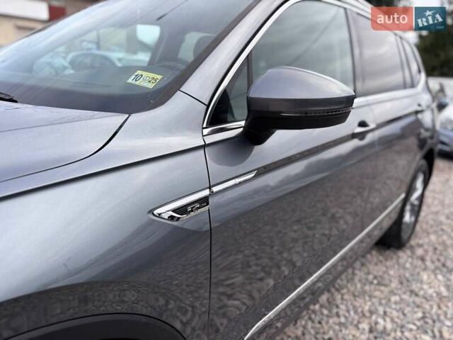 Серый Фольксваген Тигуан, объемом двигателя 1.98 л и пробегом 101 тыс. км за 24999 $, фото 9 на Automoto.ua