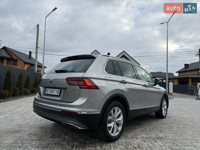 Серый Фольксваген Тигуан, объемом двигателя 2 л и пробегом 87 тыс. км за 23900 $, фото 17 на Automoto.ua