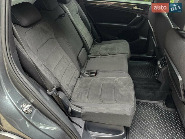 Сірий Фольксваген Тігуан, об'ємом двигуна 1.98 л та пробігом 230 тис. км за 27700 $, фото 127 на Automoto.ua