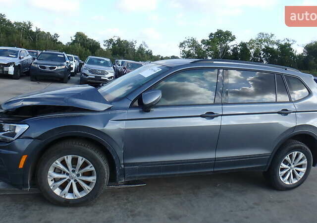 Сірий Фольксваген Тігуан, об'ємом двигуна 2 л та пробігом 74 тис. км за 11390 $, фото 18 на Automoto.ua