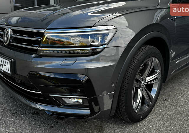 Серый Фольксваген Тигуан, объемом двигателя 1.98 л и пробегом 76 тыс. км за 32000 $, фото 11 на Automoto.ua