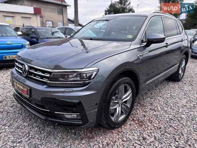 Серый Фольксваген Тигуан, объемом двигателя 1.98 л и пробегом 101 тыс. км за 24999 $, фото 3 на Automoto.ua