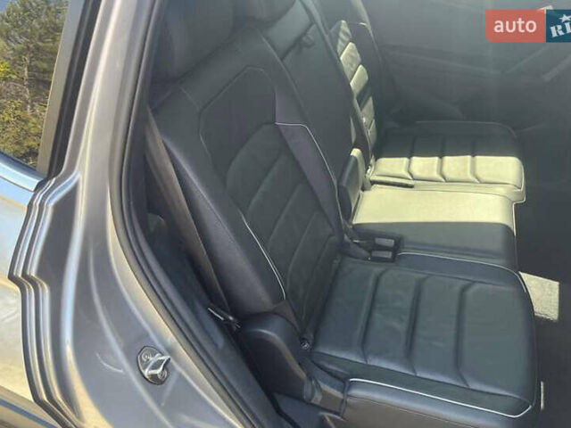 Сірий Фольксваген Тігуан, об'ємом двигуна 1.98 л та пробігом 110 тис. км за 23200 $, фото 24 на Automoto.ua