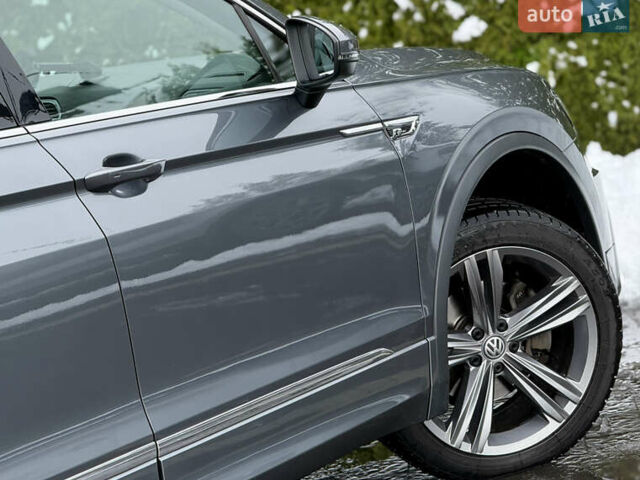 Серый Фольксваген Тигуан, объемом двигателя 2 л и пробегом 241 тыс. км за 26999 $, фото 45 на Automoto.ua