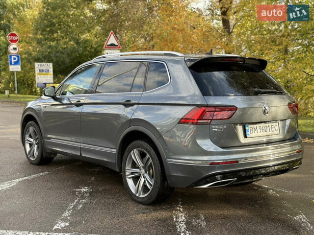 Серый Фольксваген Тигуан, объемом двигателя 2 л и пробегом 295 тыс. км за 25900 $, фото 5 на Automoto.ua