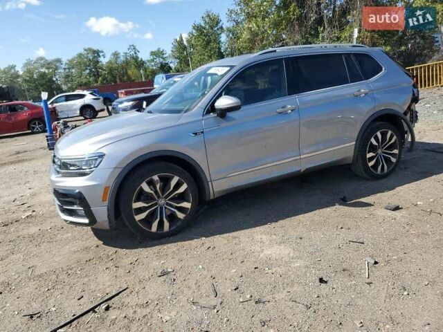 Серый Фольксваген Тигуан, объемом двигателя 2 л и пробегом 70 тыс. км за 9100 $, фото 2 на Automoto.ua