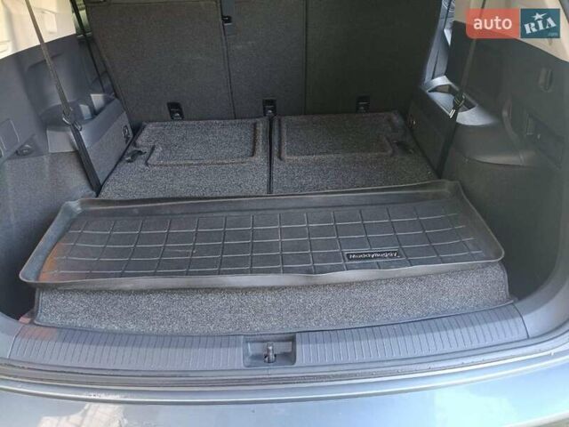 Сірий Фольксваген Тігуан, об'ємом двигуна 1.98 л та пробігом 52 тис. км за 19500 $, фото 6 на Automoto.ua