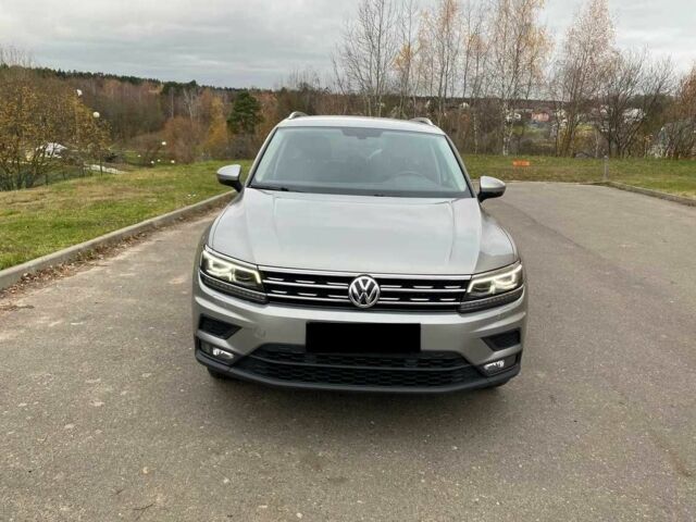 Серый Фольксваген Тигуан, объемом двигателя 2 л и пробегом 150 тыс. км за 21000 $, фото 1 на Automoto.ua