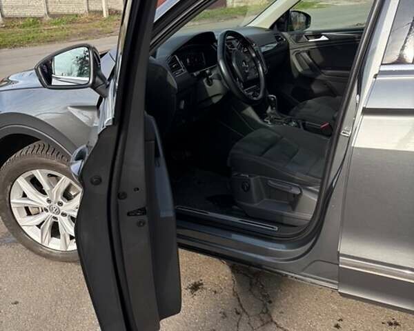 Серый Фольксваген Тигуан, объемом двигателя 1.98 л и пробегом 114 тыс. км за 25100 $, фото 15 на Automoto.ua