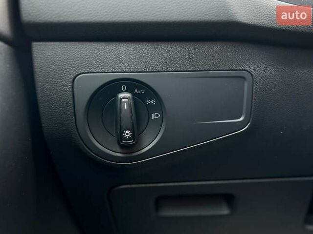 Серый Фольксваген Тигуан, объемом двигателя 2 л и пробегом 53 тыс. км за 19650 $, фото 22 на Automoto.ua