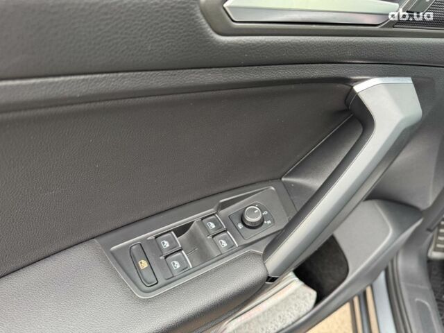 Серый Фольксваген Тигуан, объемом двигателя 2 л и пробегом 80 тыс. км за 20690 $, фото 21 на Automoto.ua