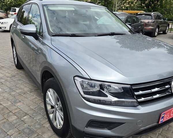 Сірий Фольксваген Тігуан, об'ємом двигуна 1.98 л та пробігом 68 тис. км за 19000 $, фото 1 на Automoto.ua
