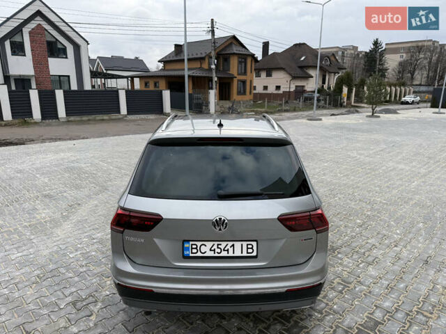 Серый Фольксваген Тигуан, объемом двигателя 2 л и пробегом 87 тыс. км за 23900 $, фото 14 на Automoto.ua