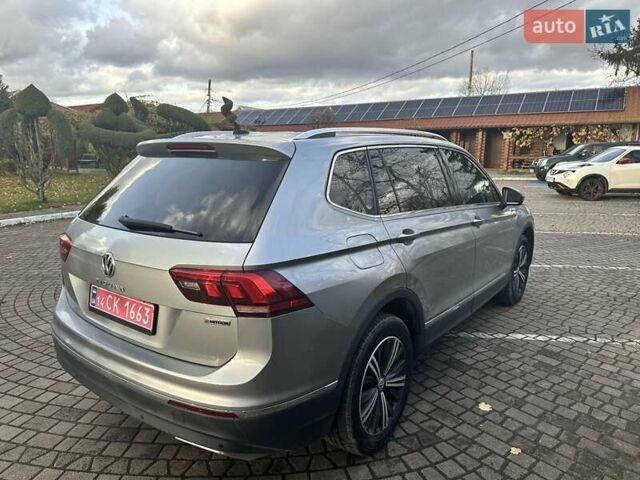 Сірий Фольксваген Тігуан, об'ємом двигуна 2 л та пробігом 84 тис. км за 18500 $, фото 6 на Automoto.ua