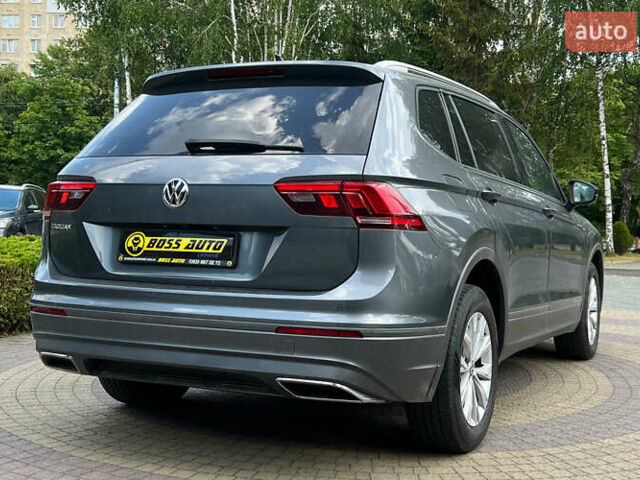 Серый Фольксваген Тигуан, объемом двигателя 2 л и пробегом 53 тыс. км за 19650 $, фото 6 на Automoto.ua