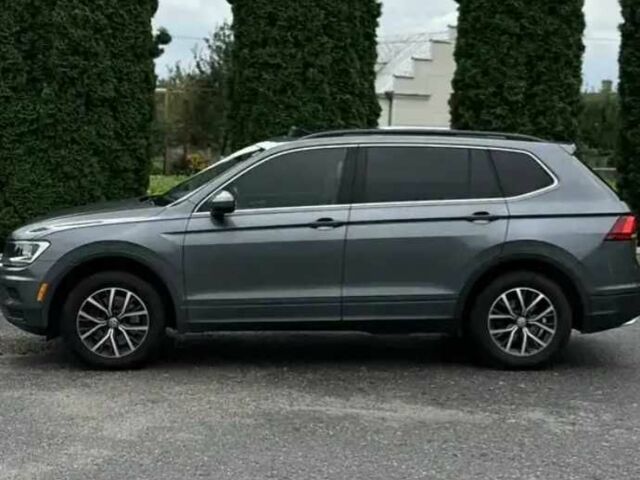 Серый Фольксваген Тигуан, объемом двигателя 2 л и пробегом 130 тыс. км за 14500 $, фото 18 на Automoto.ua