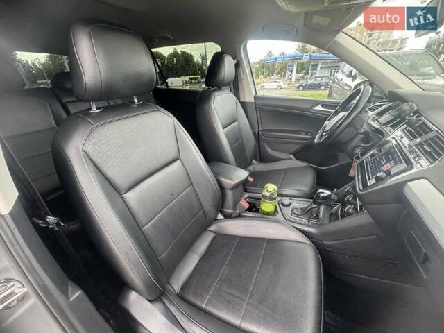 Сірий Фольксваген Тігуан, об'ємом двигуна 1.98 л та пробігом 171 тис. км за 20500 $, фото 18 на Automoto.ua