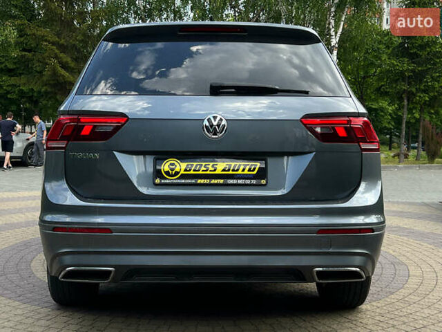 Серый Фольксваген Тигуан, объемом двигателя 2 л и пробегом 53 тыс. км за 19650 $, фото 5 на Automoto.ua