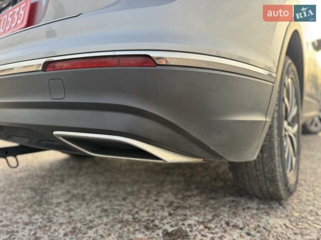 Серый Фольксваген Тигуан, объемом двигателя 1.98 л и пробегом 110 тыс. км за 17900 $, фото 42 на Automoto.ua