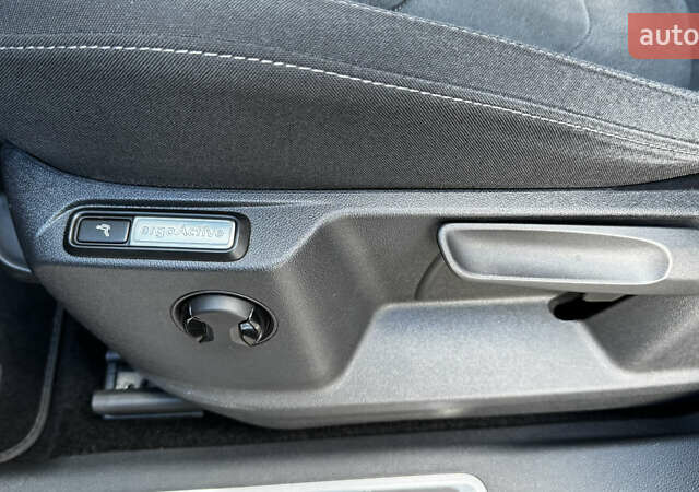 Серый Фольксваген Тигуан, объемом двигателя 1.98 л и пробегом 76 тыс. км за 32000 $, фото 24 на Automoto.ua