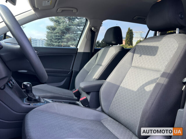 Сірий Фольксваген Тігуан, об'ємом двигуна 2 л та пробігом 136 тис. км за 19300 $, фото 14 на Automoto.ua