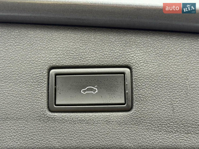 Серый Фольксваген Тигуан, объемом двигателя 2 л и пробегом 241 тыс. км за 26999 $, фото 65 на Automoto.ua