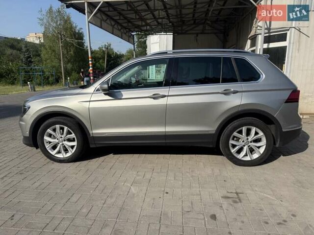 Серый Фольксваген Тигуан, объемом двигателя 1.97 л и пробегом 111 тыс. км за 32000 $, фото 1 на Automoto.ua