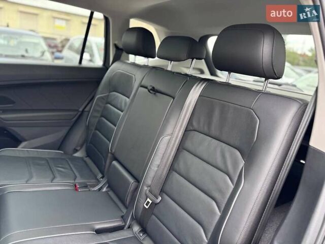 Серый Фольксваген Тигуан, объемом двигателя 1.98 л и пробегом 101 тыс. км за 24999 $, фото 32 на Automoto.ua