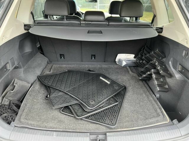 Серый Фольксваген Тигуан, объемом двигателя 2 л и пробегом 38 тыс. км за 10400 $, фото 12 на Automoto.ua