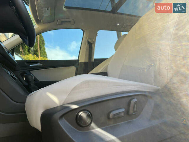 Серый Фольксваген Тигуан, объемом двигателя 1.98 л и пробегом 110 тыс. км за 17500 $, фото 8 на Automoto.ua