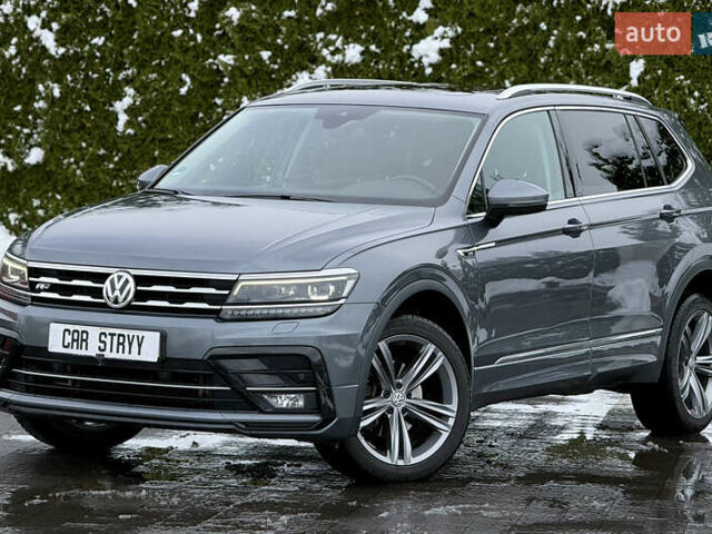 Серый Фольксваген Тигуан, объемом двигателя 2 л и пробегом 241 тыс. км за 26999 $, фото 6 на Automoto.ua