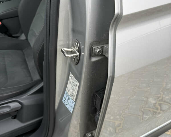 Серый Фольксваген Тигуан, объемом двигателя 2 л и пробегом 87 тыс. км за 23900 $, фото 58 на Automoto.ua