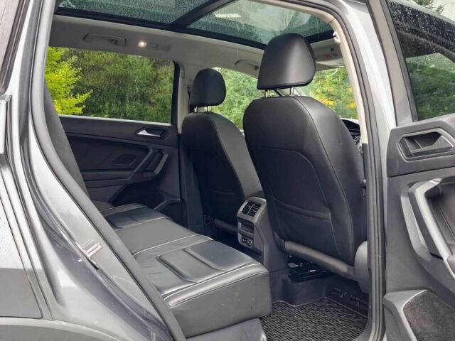 Сірий Фольксваген Тігуан, об'ємом двигуна 2 л та пробігом 33 тис. км за 15100 $, фото 8 на Automoto.ua