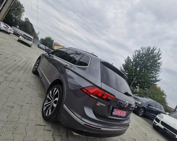 Серый Фольксваген Тигуан, объемом двигателя 2 л и пробегом 213 тыс. км за 21800 $, фото 42 на Automoto.ua