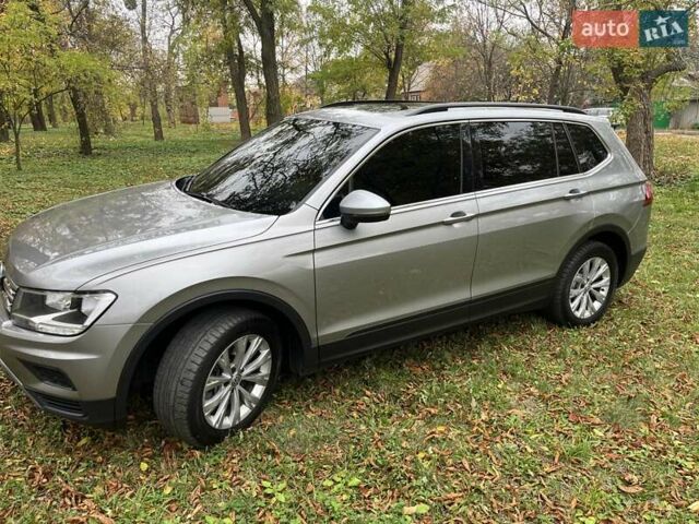 Серый Фольксваген Тигуан, объемом двигателя 1.98 л и пробегом 93 тыс. км за 19500 $, фото 14 на Automoto.ua